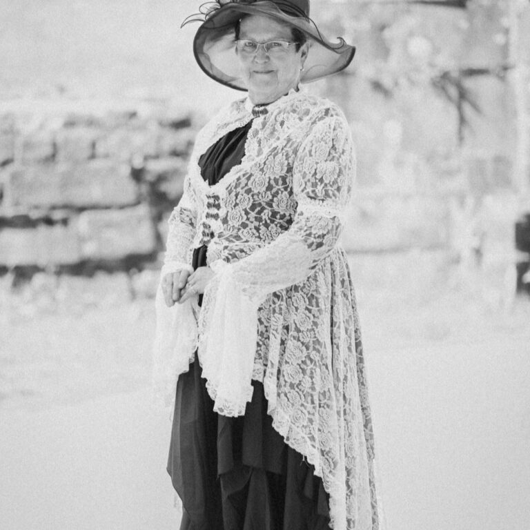 Elfriede Doll als Lady Betty