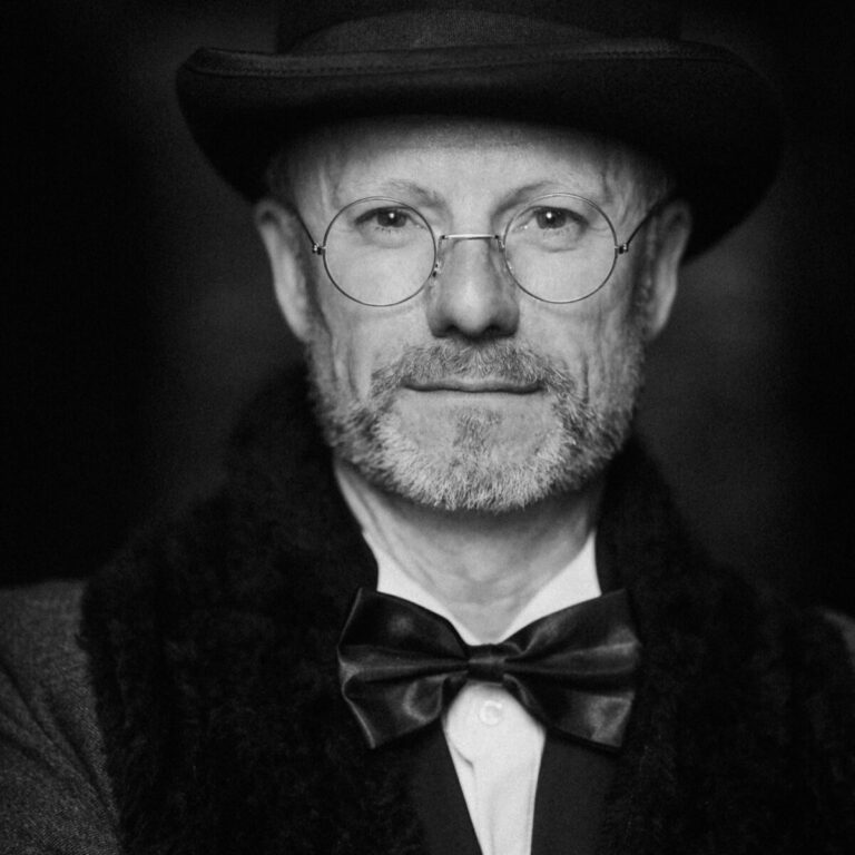 Manfred Huber als Philes Fogg